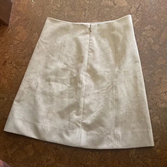 Babaton skirt, soft material - Picture 2 of 3